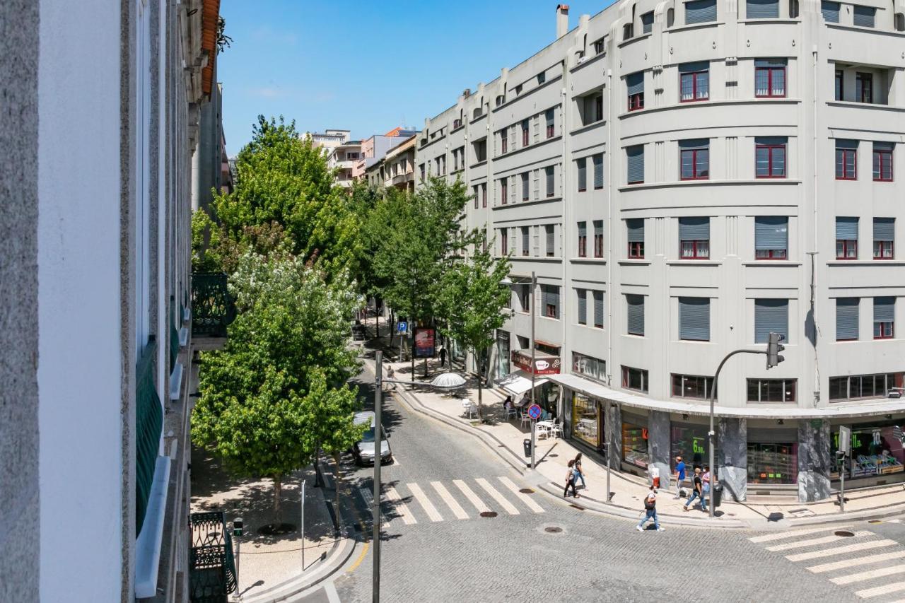 Bo - Fernandes Tomas Apartment Porto Bagian luar foto