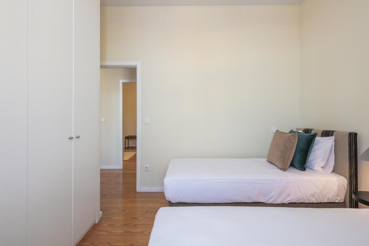 Bo - Fernandes Tomas Apartment Porto Bagian luar foto