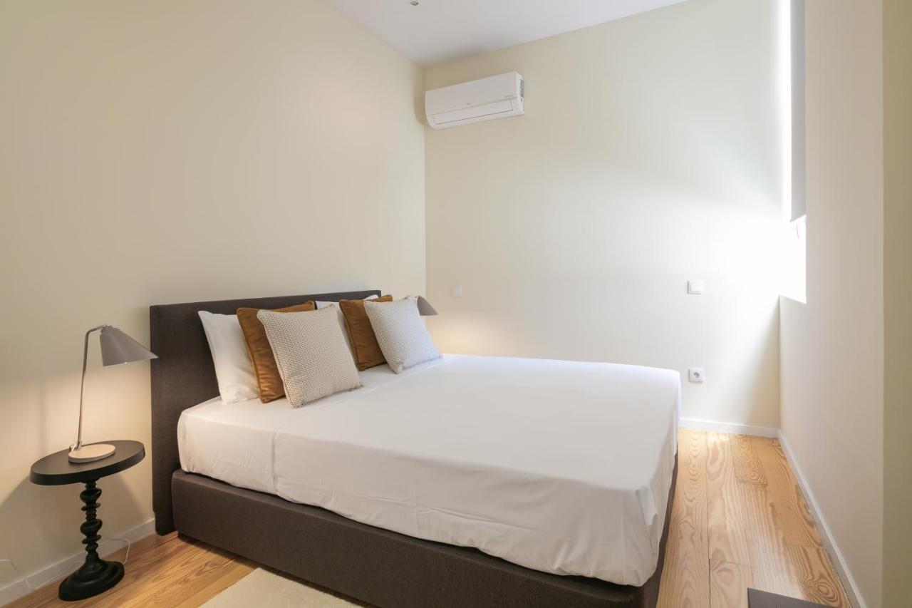 Bo - Fernandes Tomas Apartment Porto Bagian luar foto
